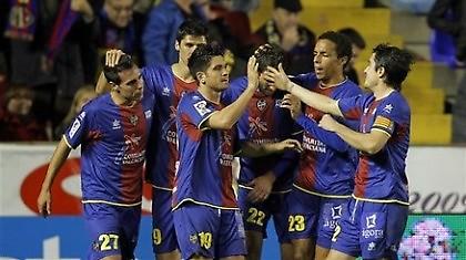 Μα, τόσο αδιάφορη!