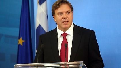 «Μόνο διαβούλευση και διάλογος»