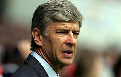 Βενγκέρ: «Δεν φταίει η άμυνα»