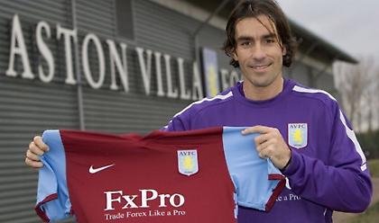 Οι «χωριάτες» και ο «αυλικός» Πιρές