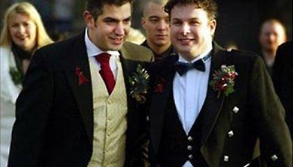 Στο εφετείο οι υποθέσεις γάμων ομοφυλόφιλων στην Τήλο