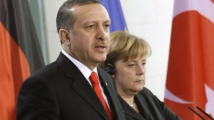 «Ανιστόρητη» η Μέρκελ, σύμφωνα με τους Τούρκους