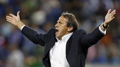 Δεν έμενες Ελλάδα βρε… Βίκτορα;