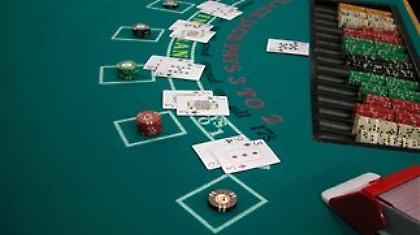 Το καφενείο ήταν μόνο η βιτρίνα