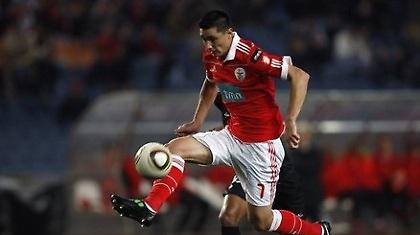 Νίκησε και κάνει το «σταυρό» της