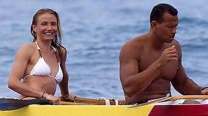 Η Κάμερον Ντίαζ και το κόκκινο μπικίνι