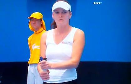 Μία ρακέτα στα δύο (video)