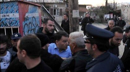 Επεισόδια και ξύλο στην Αγυιά (Video)