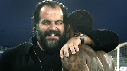 «Δεν θα πας πουθενά»