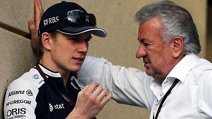 Αρκείται και… τρίτος