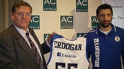 Επιστρέφει Τουρκία ο Ερντογάν