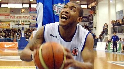 Με Χαρτ και Κάρι η ΑΕΚ!