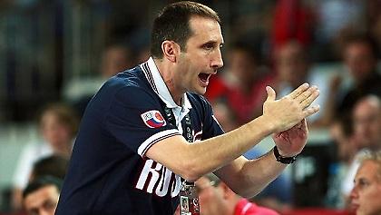 Συνάντηση με ερωτηματικά για Μπλατ