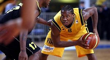 Στη Λουκόιλ ο Μακ