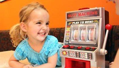 Το μήλο πέφτει κάτω από τη μηλιά