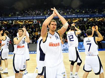 Με φόρα από το ΣΕΦ... στην κορυφή