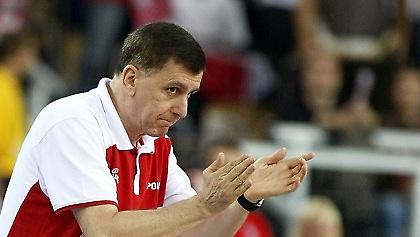 Ο Κατζούριν στον πάγκο της Άλμπα