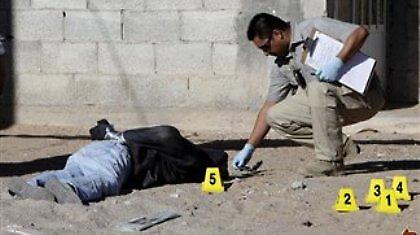 Γάζωσαν με 180 σφαίρες επτά ποδοσφαιριστές!