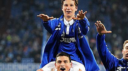 Με υπογραφή Ντράξλερ