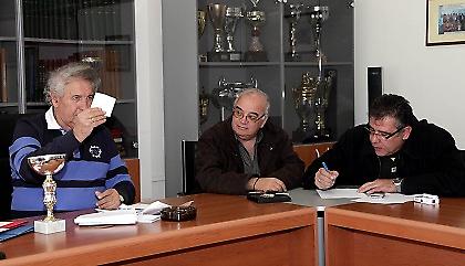 Οι μεγάλοι… χώρια