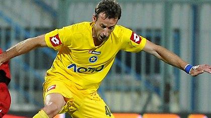 «Πόρτα» σε ΑΕΚ για Πουλίδο