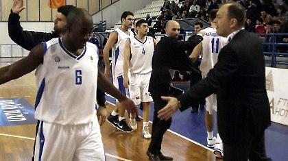 Γκρέμισ'τα, γκρέμισ'τα…