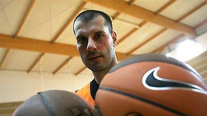 Νίκη με Κακιούζη για Λε Μαν