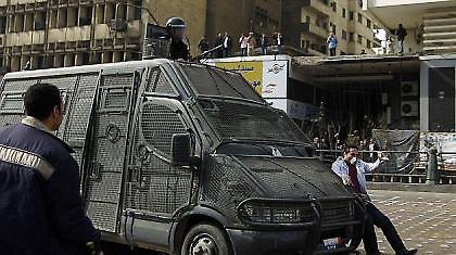 Αψηφούν τον Μουμπάρακ Αιγύπτιοι και ξένες δυνάμεις