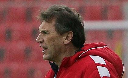 Ο Μπέρανεκ στον πάγκο του Καζακστάν