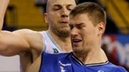 Δύο έμειναν «αλώβητοι»