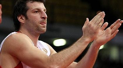 Βήματα μπροστά από Ολυμπιακό