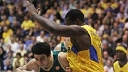 Την έβαλε στα καλάθια