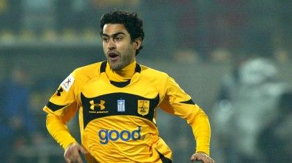 Στους δύο, τρίτος δεν χωρεί…