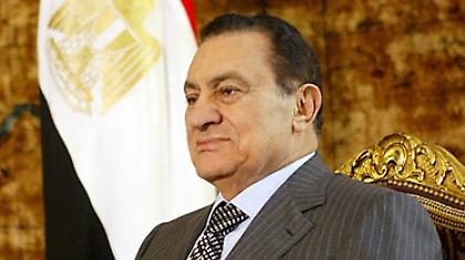 Παραιτήθηκαν όλοι εκτός από τον Μουμπάρακ!