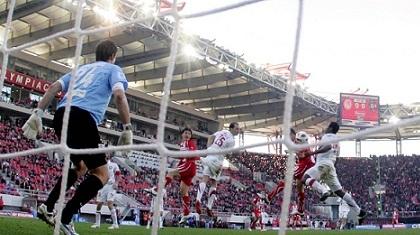 Μπάμπης Χριστόγλου: Με τέτοια μπάλα τι να φοβηθεί!