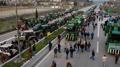 Στους δρόμους σήμερα οι αγρότες