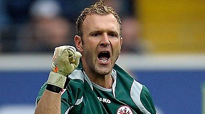 Κάτοικος Πλατείας ο Πρελ!