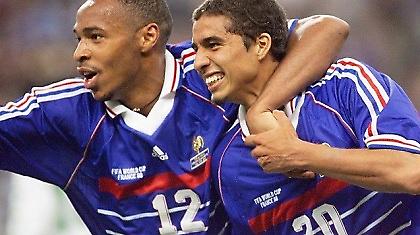 Άσχετοι κατέστρεψαν ένα κομμάτι ποδοσφαιρικής ιστορίας