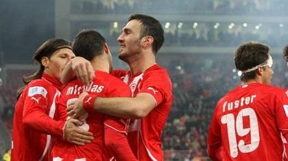 Από τη φυσούνα ο Ολυμπιακός…