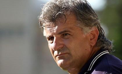 «Η ομάδα χρειάζεται καλύτερο προπονητή από μένα»!