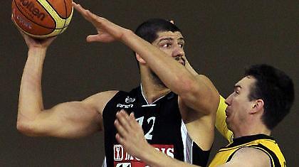 Βίοι Δικεφάλων... αντίθετοι