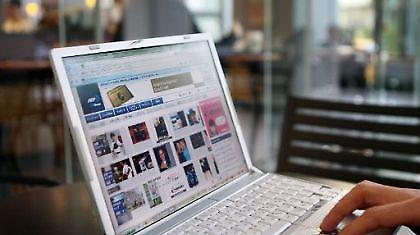 Ζητούν την απελευθέρωση νεαρής μπλόγκερ