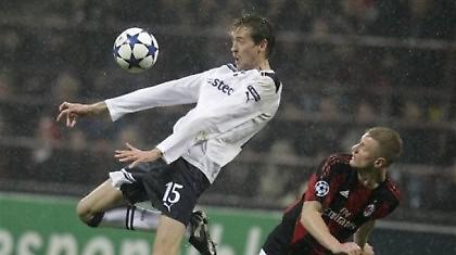 Βλέπει Άγγλους και… τρέμει