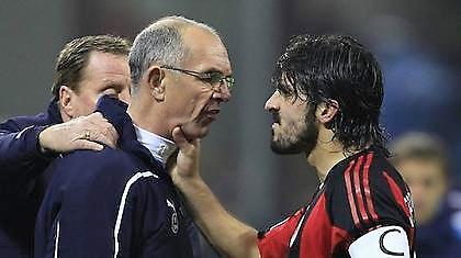 Ρινο-κερος (video)