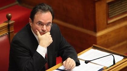 «Είναι δικός μας στόχος οι αποκρατικοποιήσεις 50 δισ.»