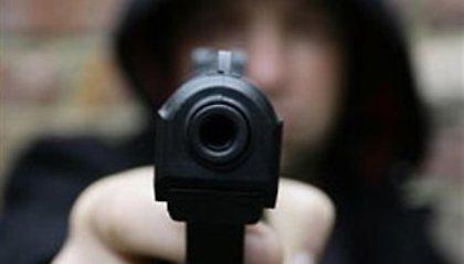 Πυροβολισμοί και τραυματίες στο Περιστέρι