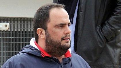 «Να κλείσετε πολλά στόματα»