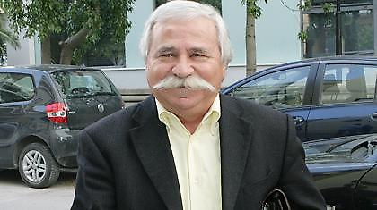 Μοίρασε λεφτά ο Παπουτσάκης!