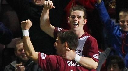 Σπάει… καρδιές!