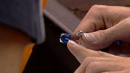 Ποιος κόβει τα νύχια του πριν το τζάμπολ; (video)